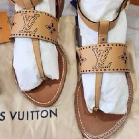Louis Vuitton Horizon Flat Sandals - Picture 4 of 7